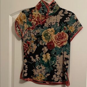 Source Unknown Black Floral Blouse with Pink Trim